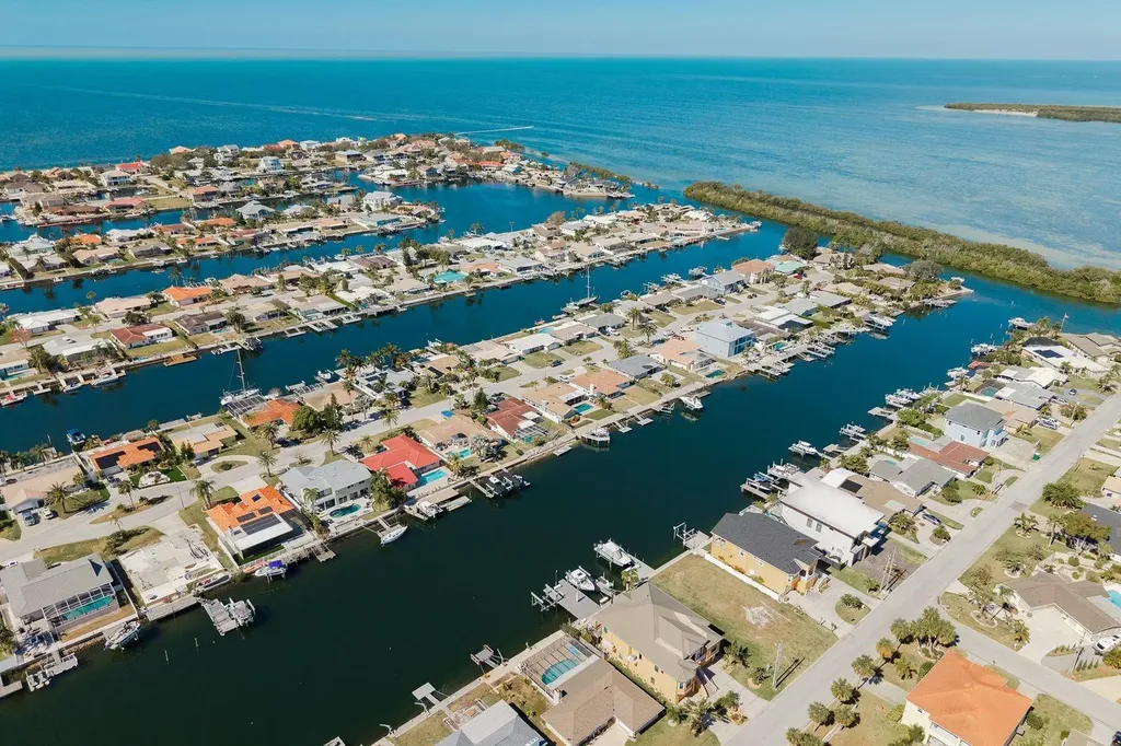 5440 Leeward Lane New Port Richey FL 34652