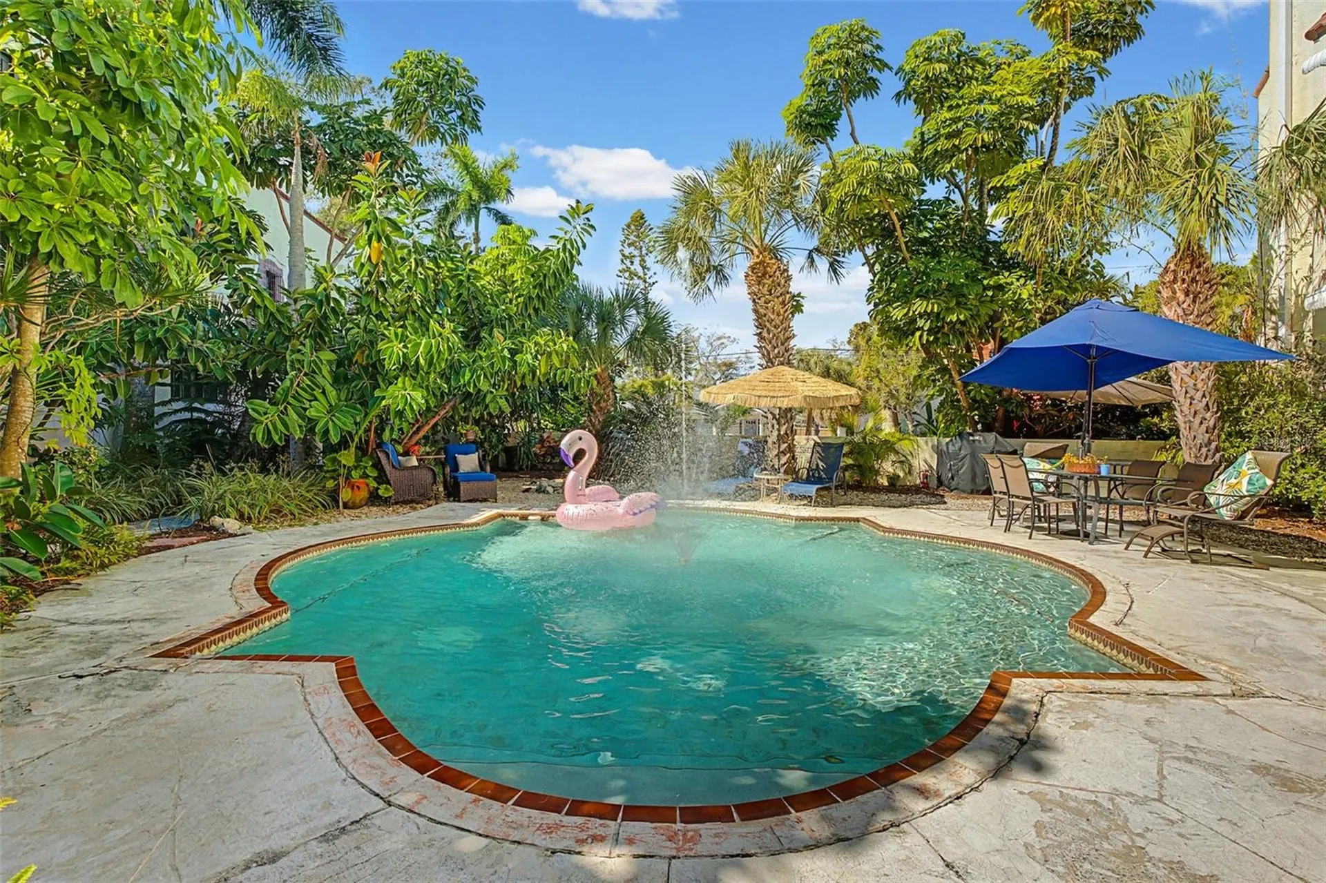 210 N 17th Street W Bradenton FL 34205