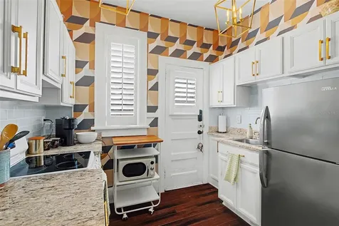 210 N 17th Street W Bradenton FL 34205