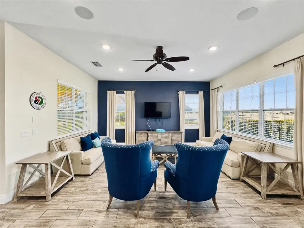 3052 Parrot Head Place Kissimmee FL 34747