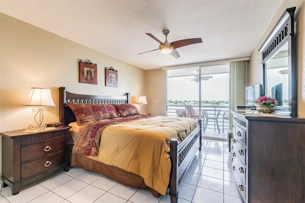 5701 Bahia Del Mar Circle St Petersburg FL 33715