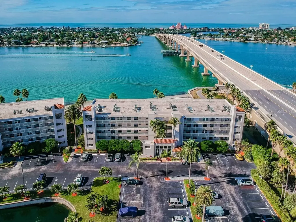 5701 Bahia Del Mar Circle St Petersburg FL 33715