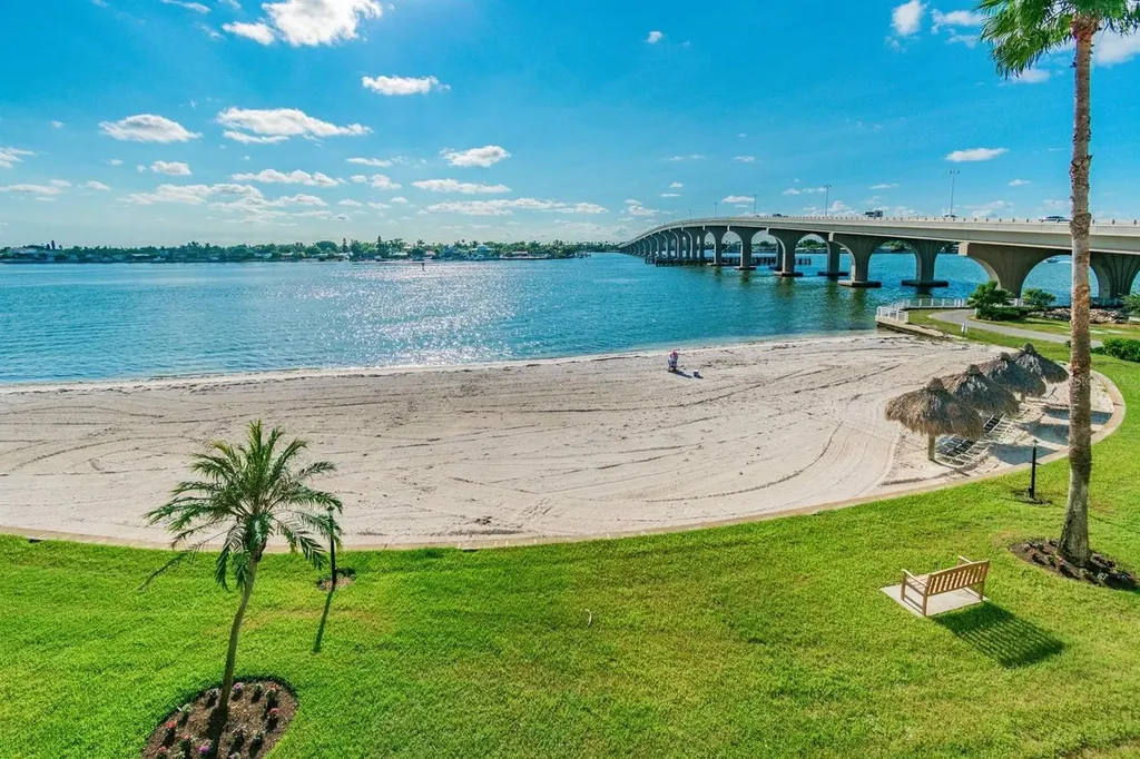 5701 Bahia Del Mar Circle St Petersburg FL 33715