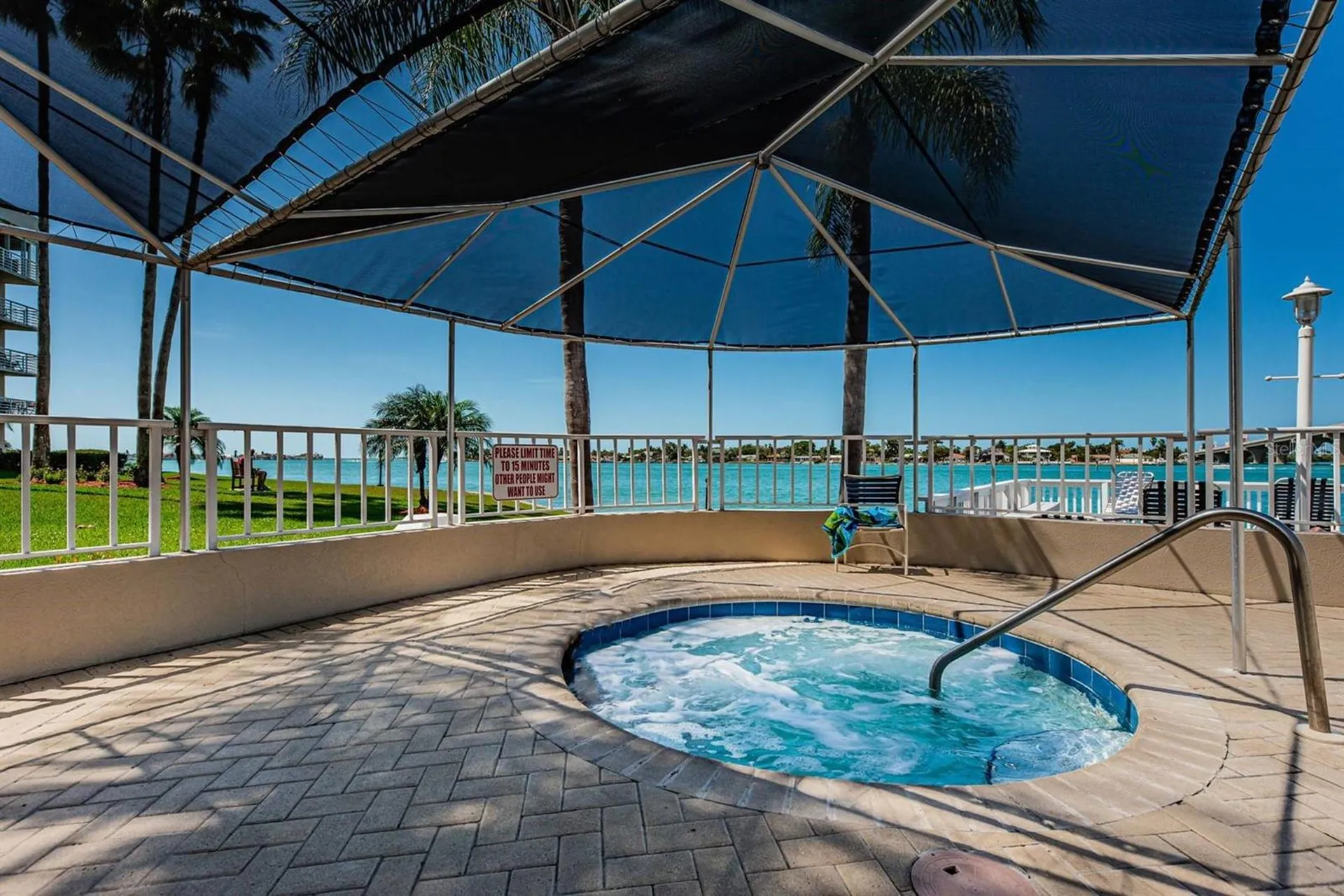5701 Bahia Del Mar Circle St Petersburg FL 33715