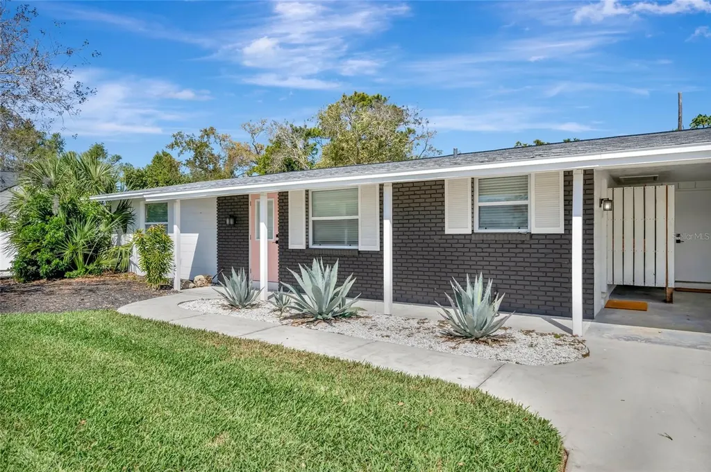 6426 Colonial Drive Sarasota FL 34231