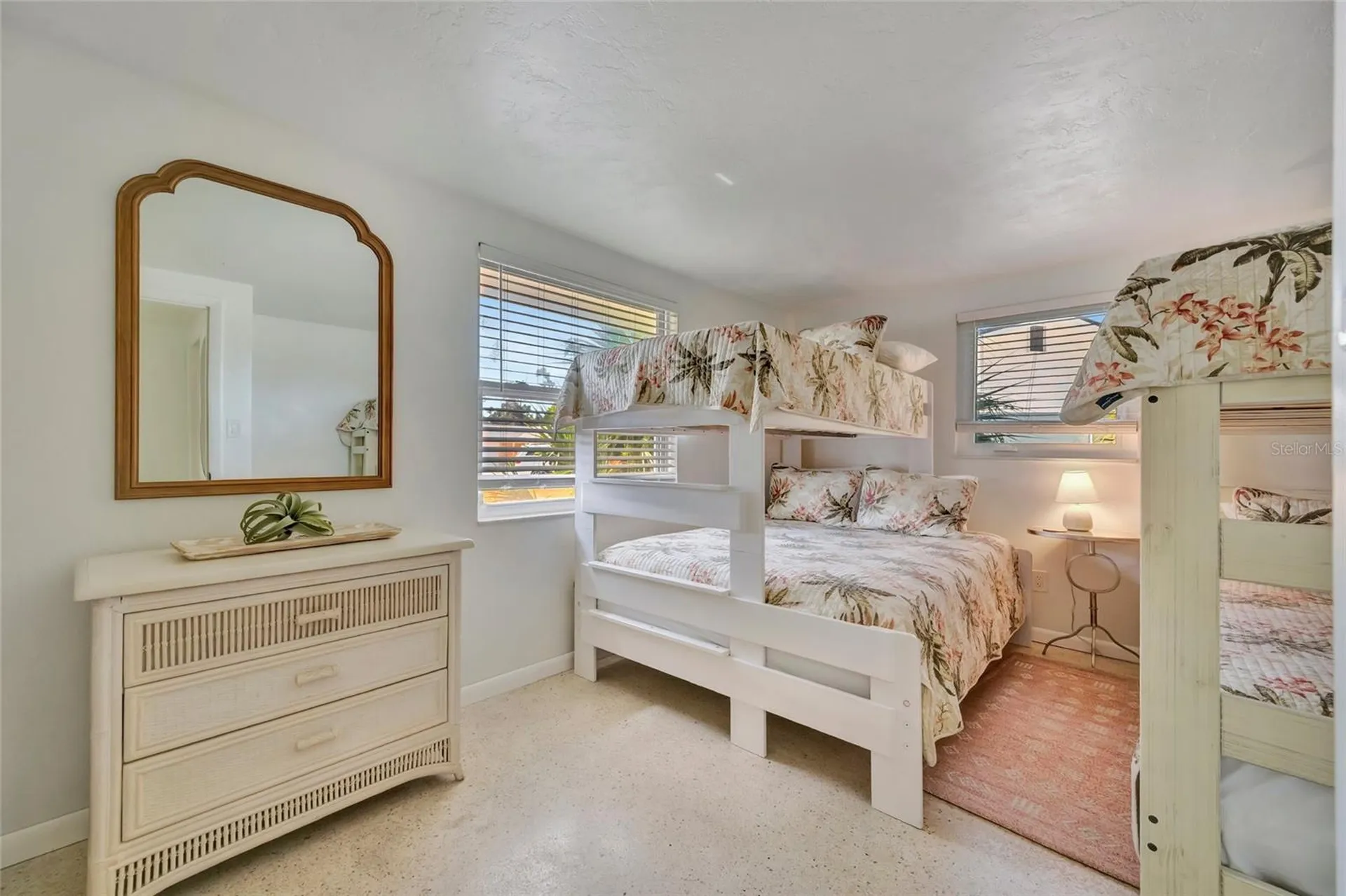 6426 Colonial Drive Sarasota FL 34231