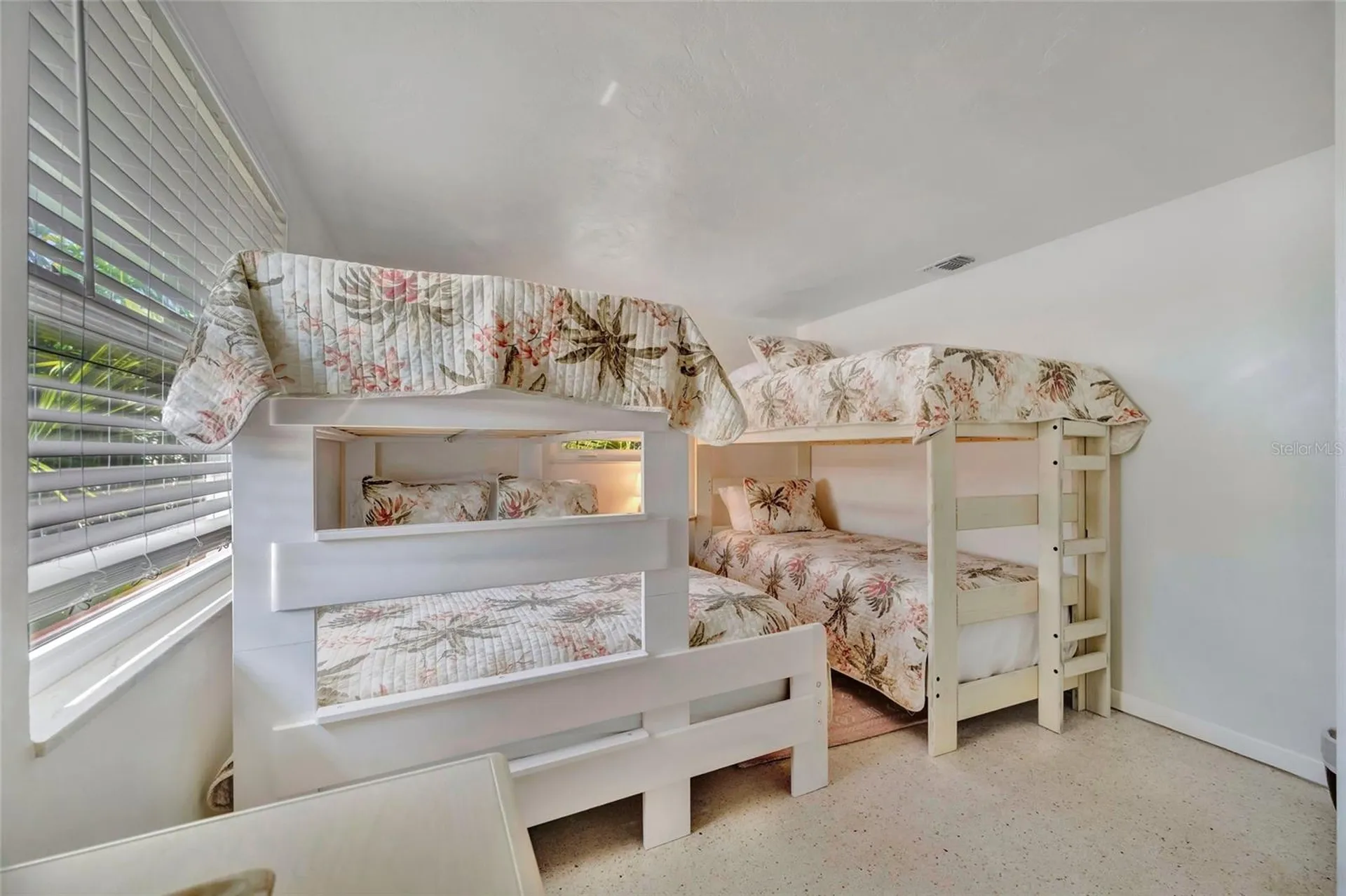 6426 Colonial Drive Sarasota FL 34231