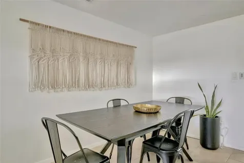 6426 Colonial Drive Sarasota FL 34231