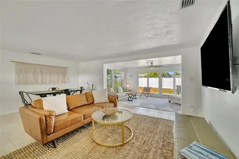 6426 Colonial Drive Sarasota FL 34231