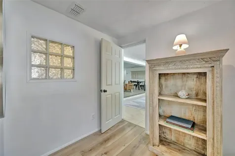 6426 Colonial Drive Sarasota FL 34231