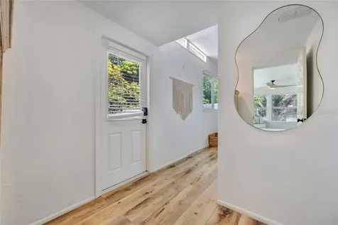 6426 Colonial Drive Sarasota FL 34231