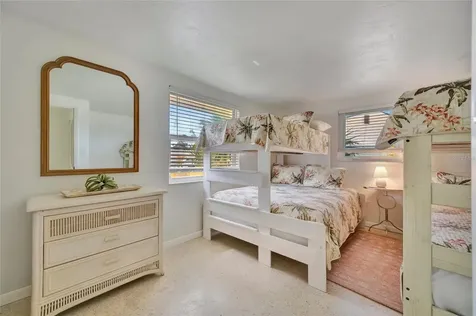 6426 Colonial Drive Sarasota FL 34231