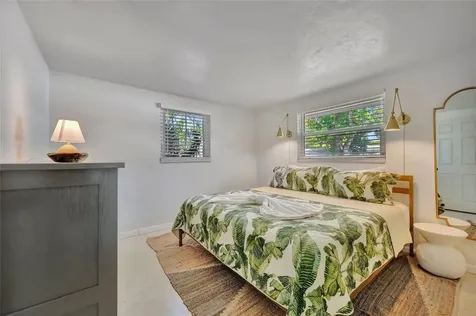 6426 Colonial Drive Sarasota FL 34231