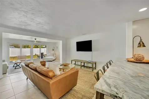 6426 Colonial Drive Sarasota FL 34231