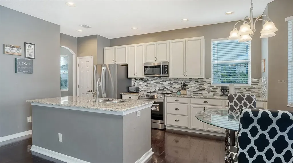 5914 53rd Lane E Bradenton FL 34203
