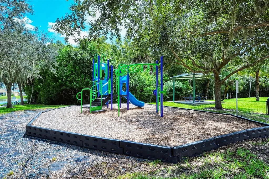 5914 53rd Lane E Bradenton FL 34203