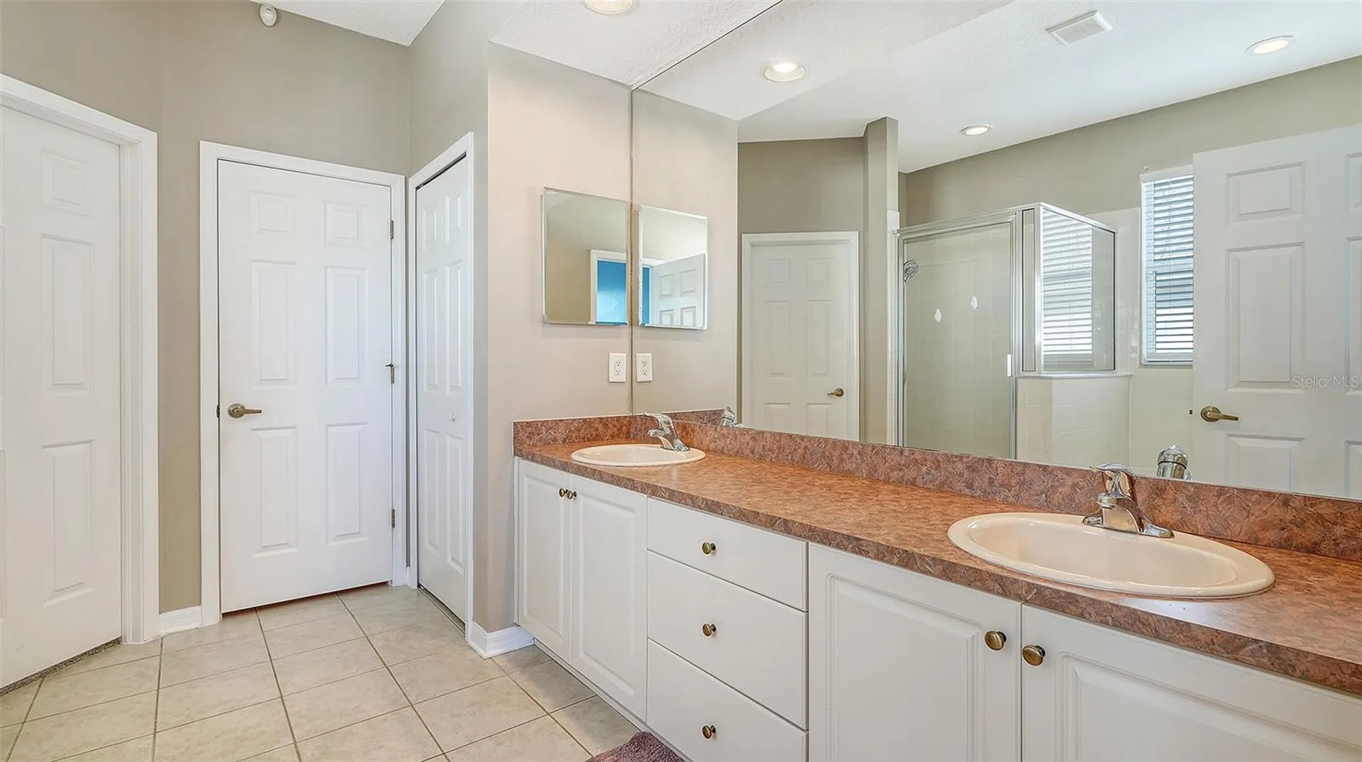 5914 53rd Lane E Bradenton FL 34203
