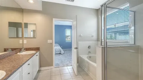 5914 53rd Lane E Bradenton FL 34203