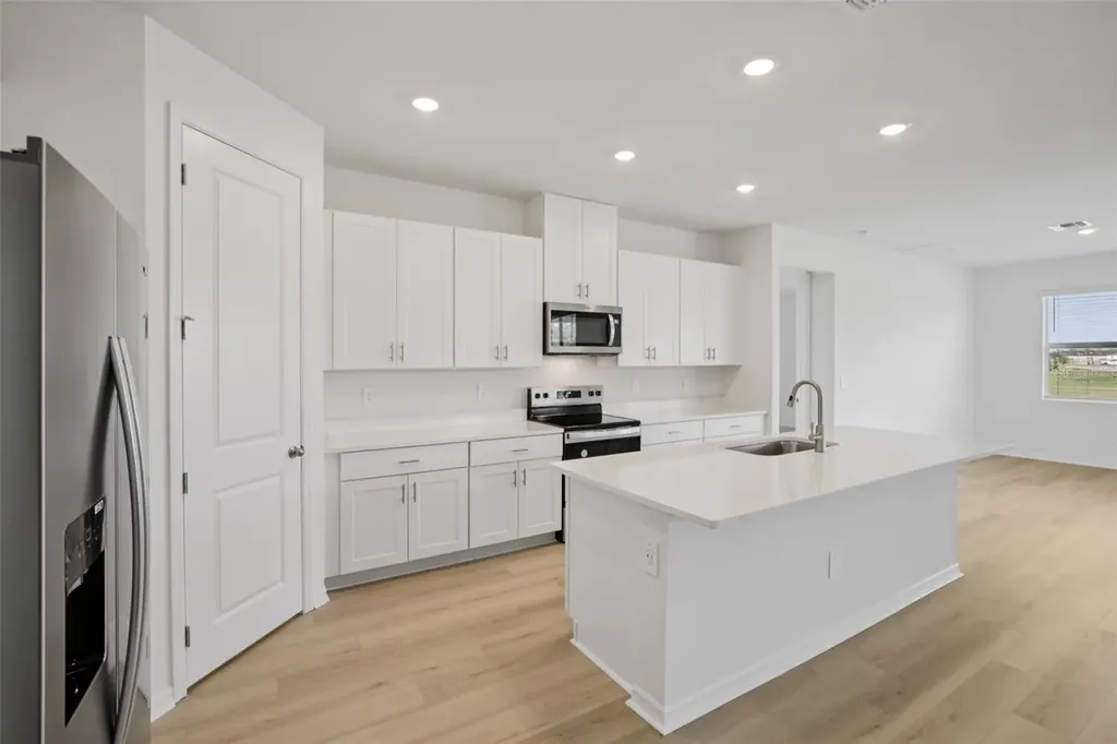 9012 Venetia Court Palmetto FL 34221