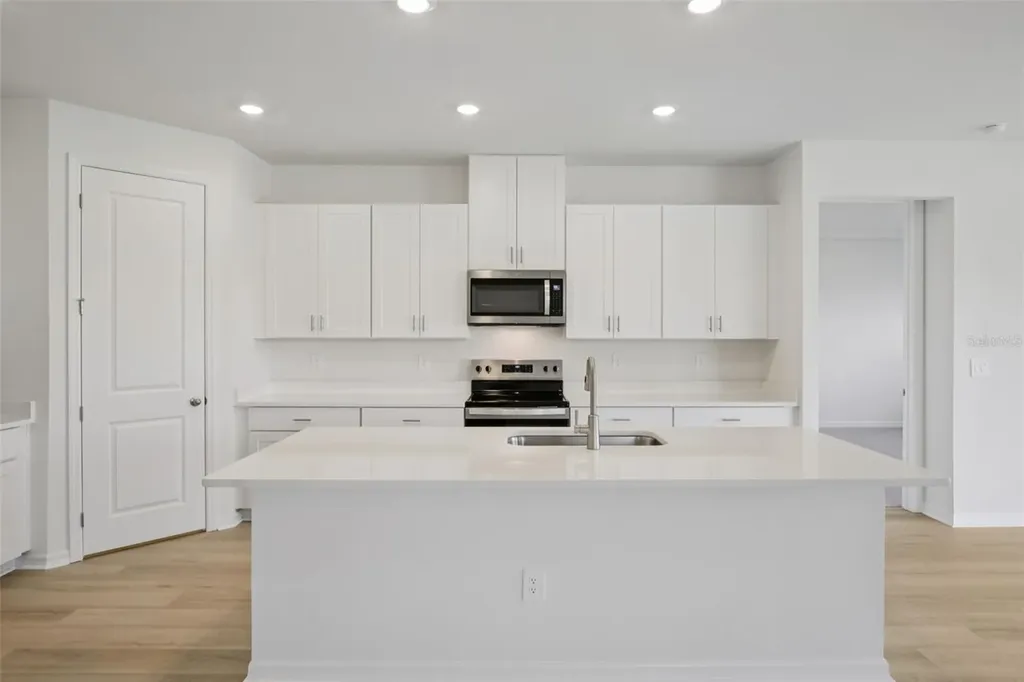 9012 Venetia Court Palmetto FL 34221