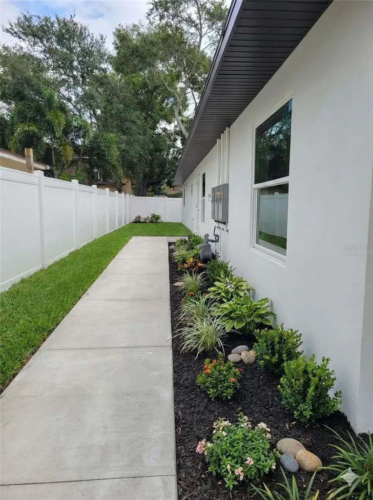 79 Patricia Avenue Dunedin FL 34698