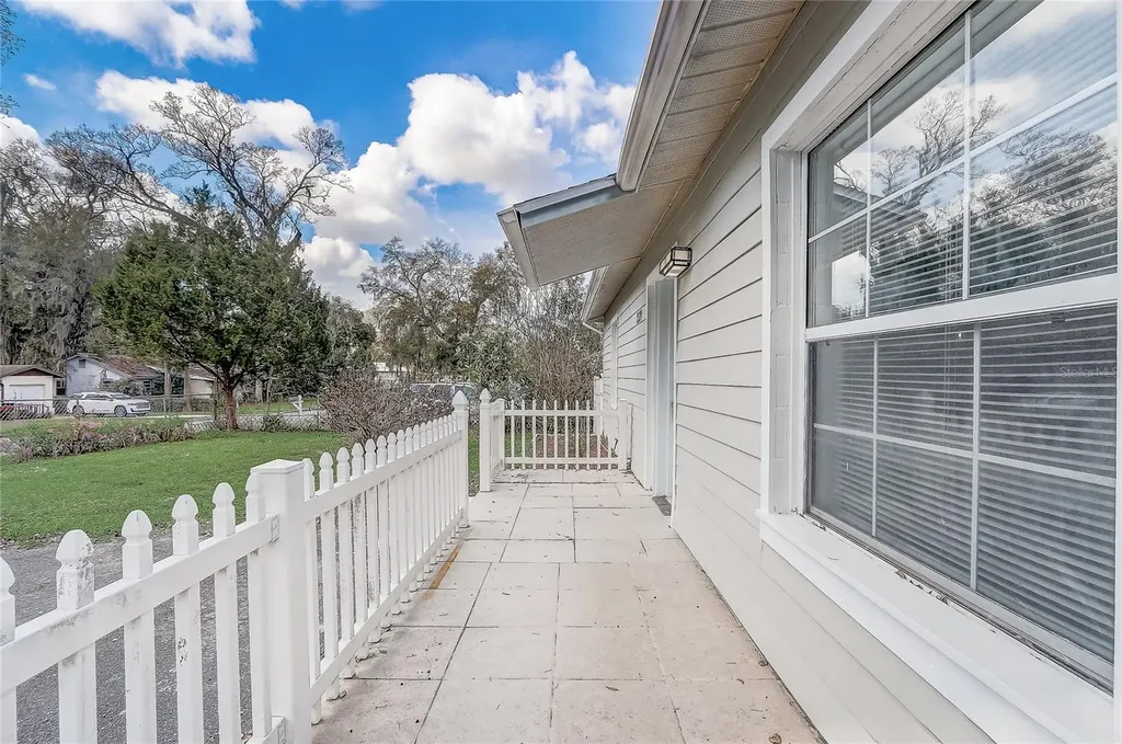 1129 NE 12th Street Ocala FL 34470
