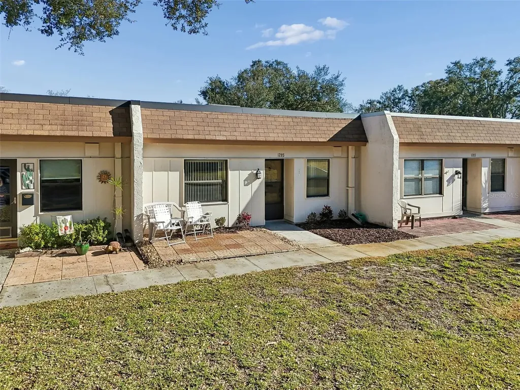 1285 Mission Hills Boulevard Clearwater FL 33759