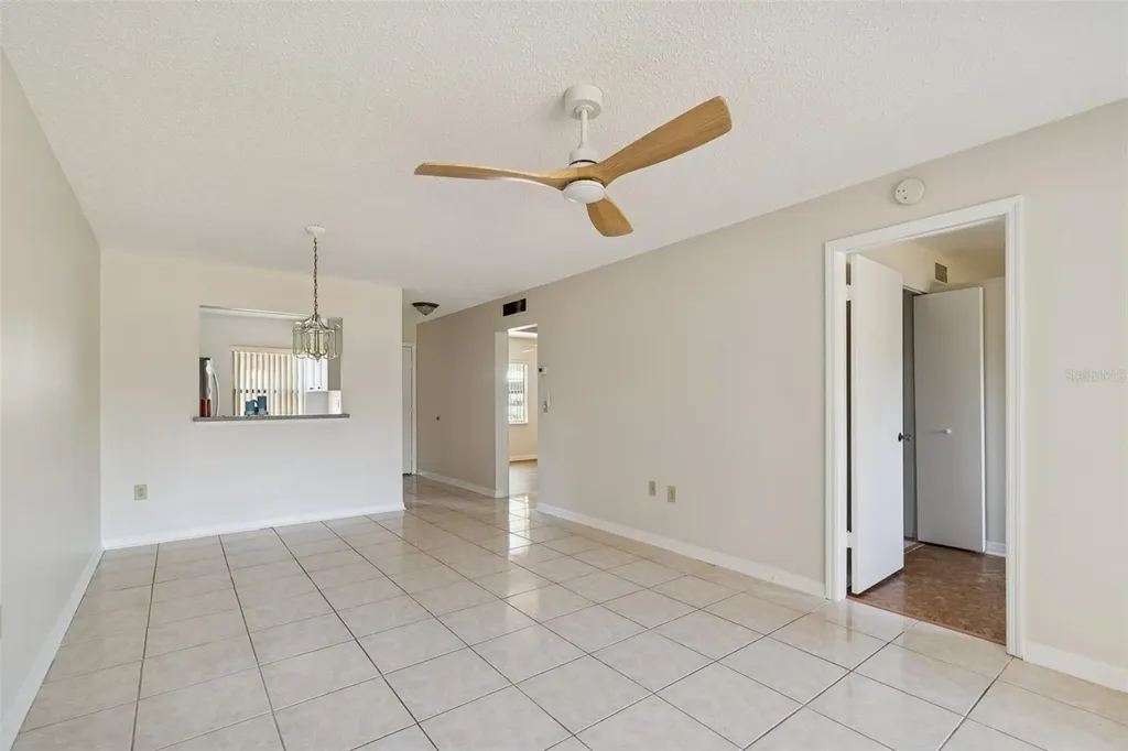 1285 Mission Hills Boulevard Clearwater FL 33759