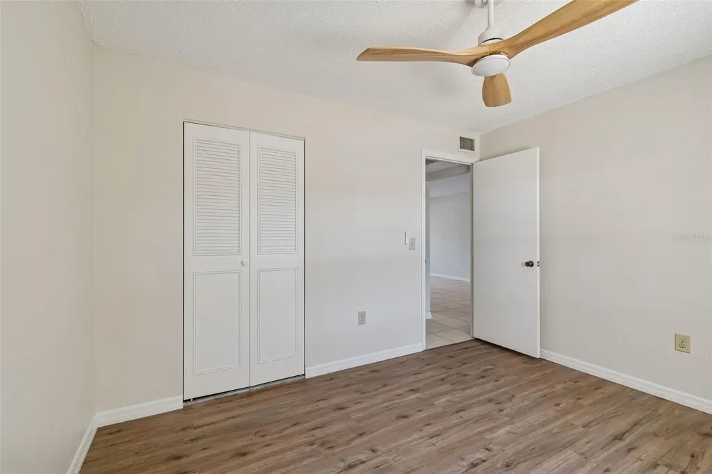 1285 Mission Hills Boulevard Clearwater FL 33759