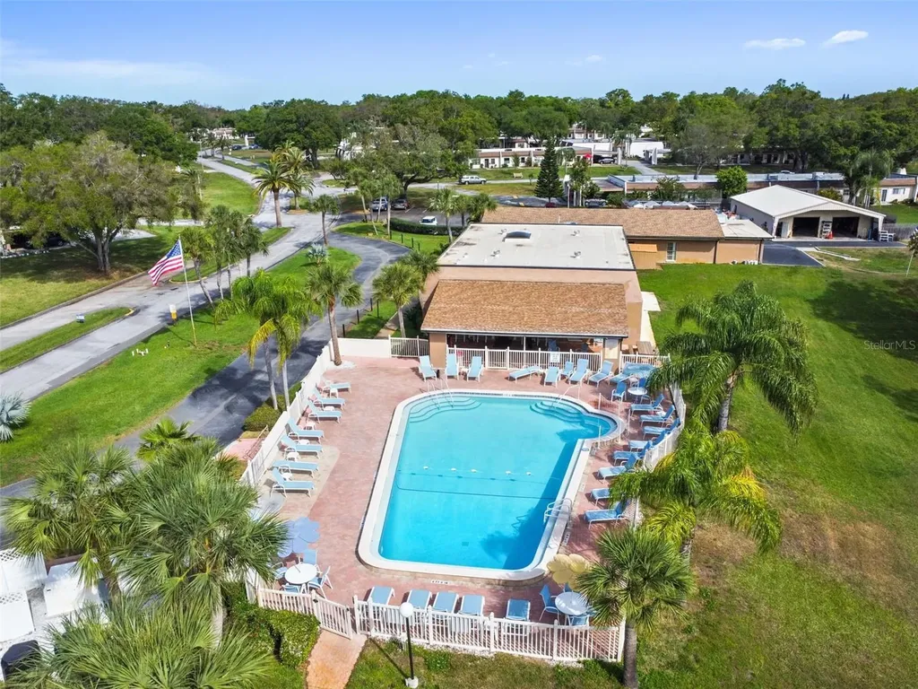 1285 Mission Hills Boulevard Clearwater FL 33759