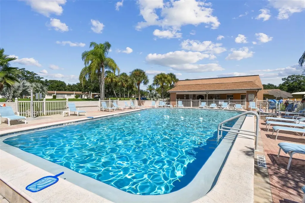 1285 Mission Hills Boulevard Clearwater FL 33759