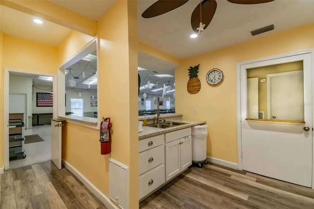 1285 Mission Hills Boulevard Clearwater FL 33759