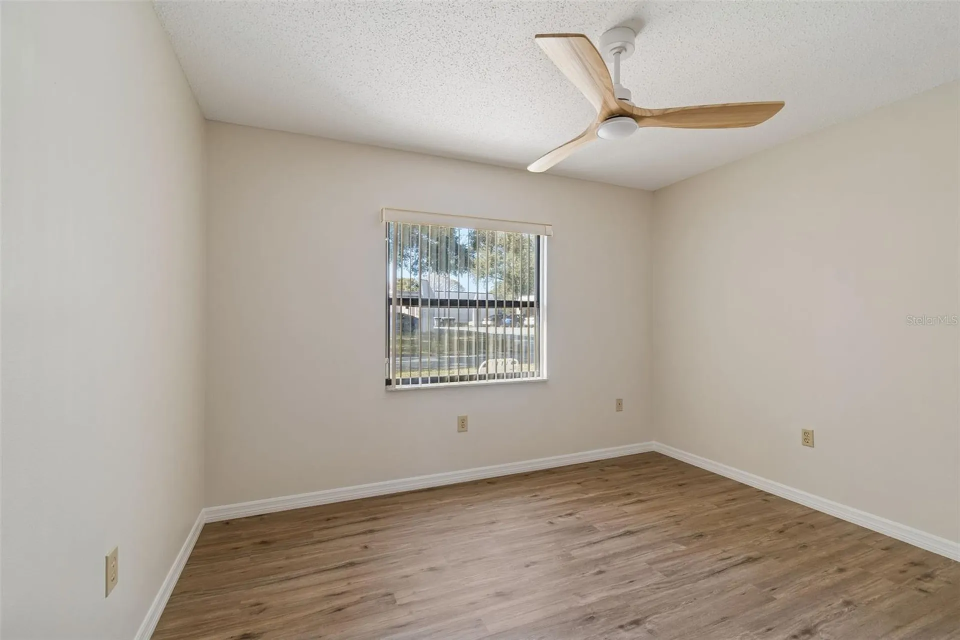 1285 Mission Hills Boulevard Clearwater FL 33759