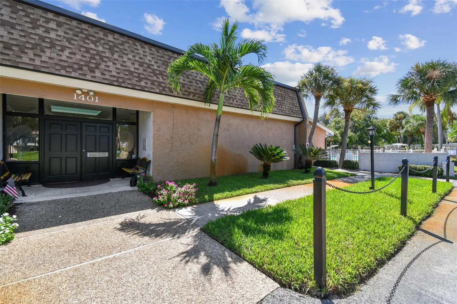 1285 Mission Hills Boulevard Clearwater FL 33759