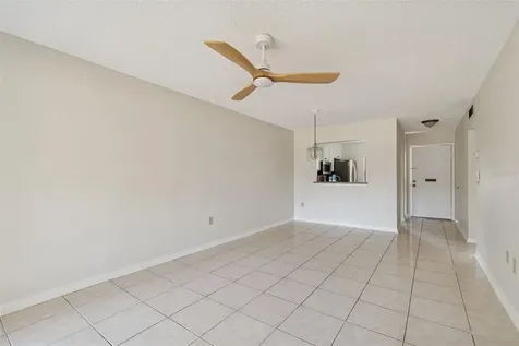 1285 Mission Hills Boulevard Clearwater FL 33759
