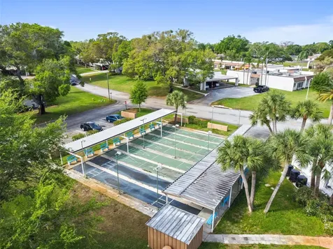 1285 Mission Hills Boulevard Clearwater FL 33759