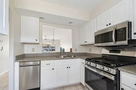 1285 Mission Hills Boulevard Clearwater FL 33759