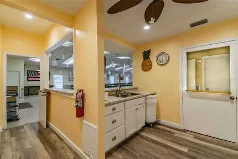1285 Mission Hills Boulevard Clearwater FL 33759