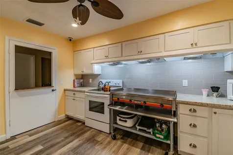 1285 Mission Hills Boulevard Clearwater FL 33759