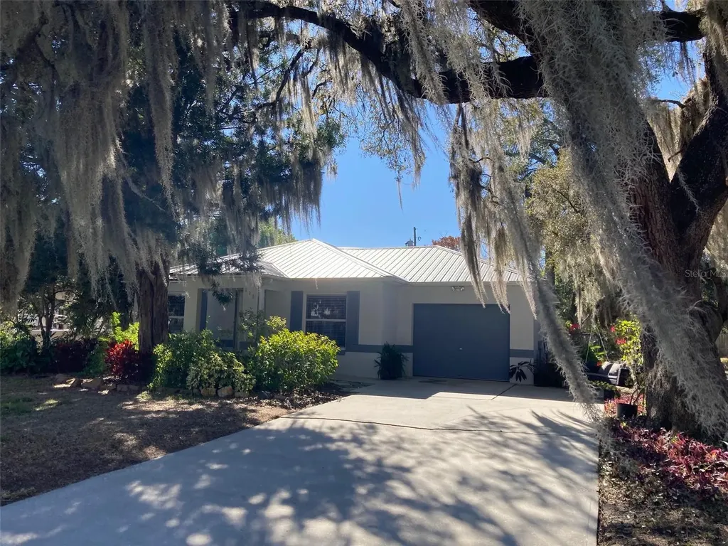 222 E Polk Avenue Lake Wales FL 33853