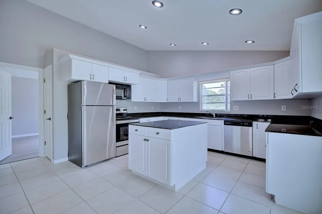 2551 N Avon Boulevard Avon Park FL 33825