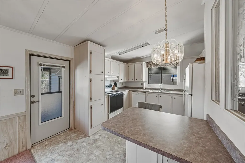 35025 Mcculloughs Leap Zephyrhills FL 33541