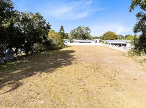 326 E 13th Street St Cloud FL 34769