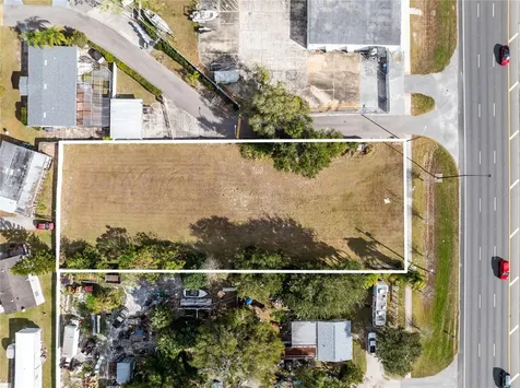 326 E 13th Street St Cloud FL 34769