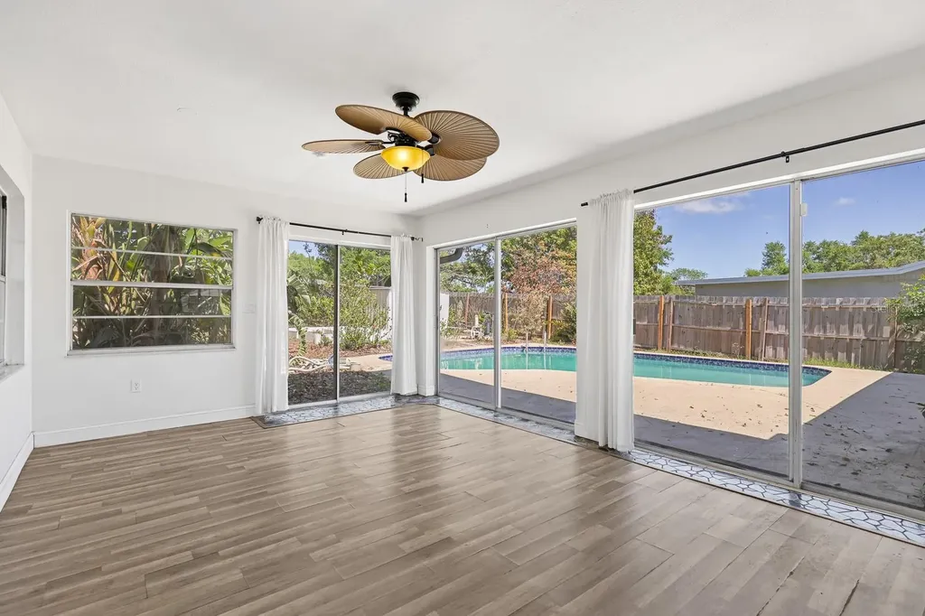 3016 Sarah Drive Clearwater FL 33759
