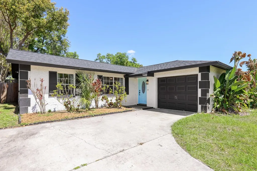 3016 Sarah Drive Clearwater FL 33759