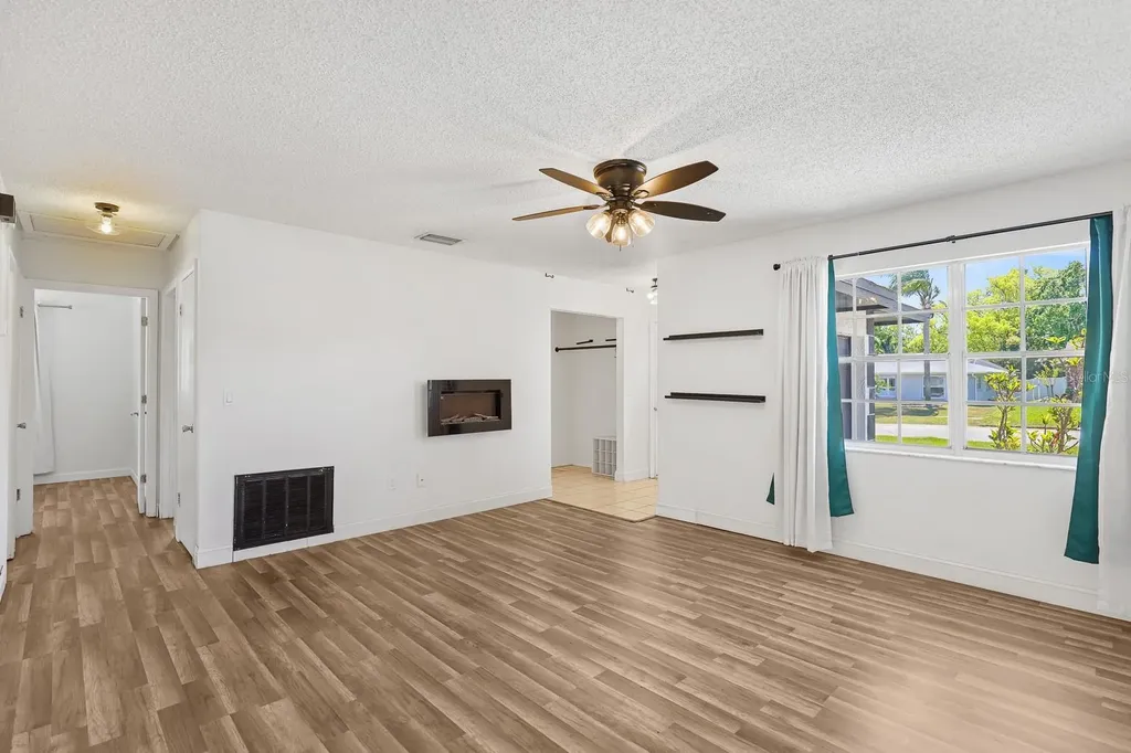 3016 Sarah Drive Clearwater FL 33759
