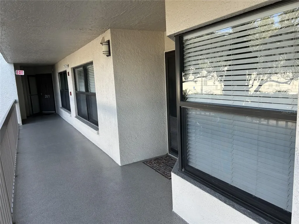 1316 Pasadena Avenue S South Pasadena FL 33707