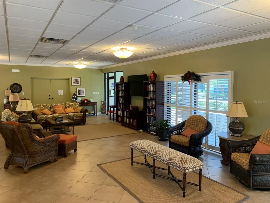 1316 Pasadena Avenue S South Pasadena FL 33707