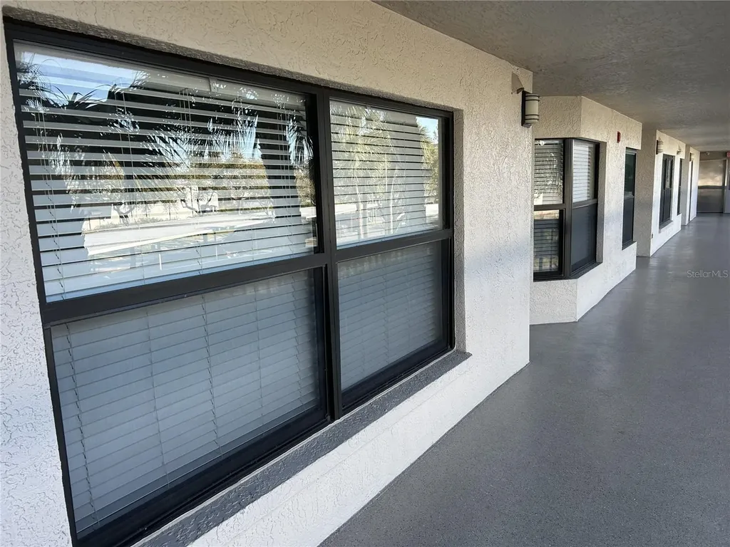 1316 Pasadena Avenue S South Pasadena FL 33707